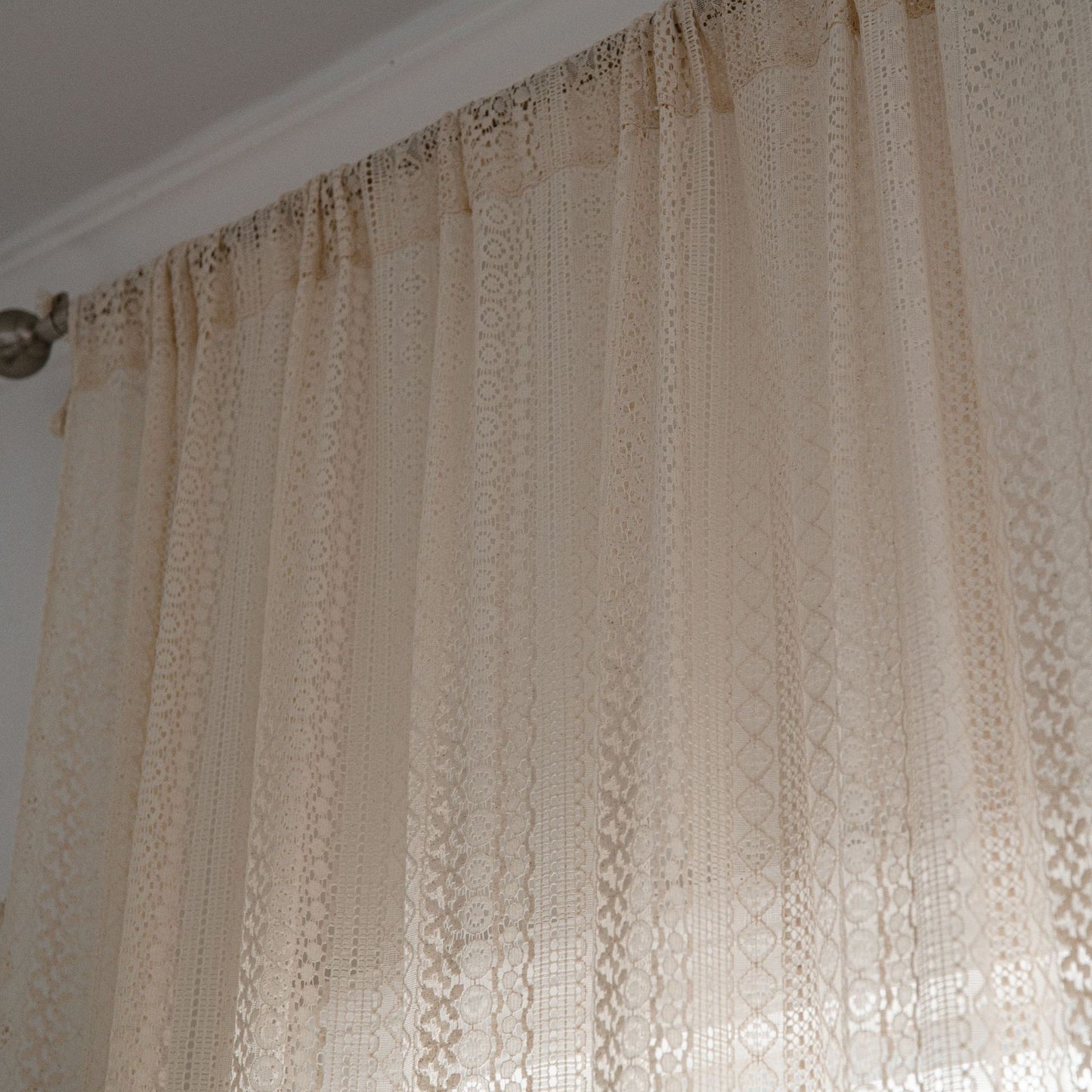 Crocheted woven curtain