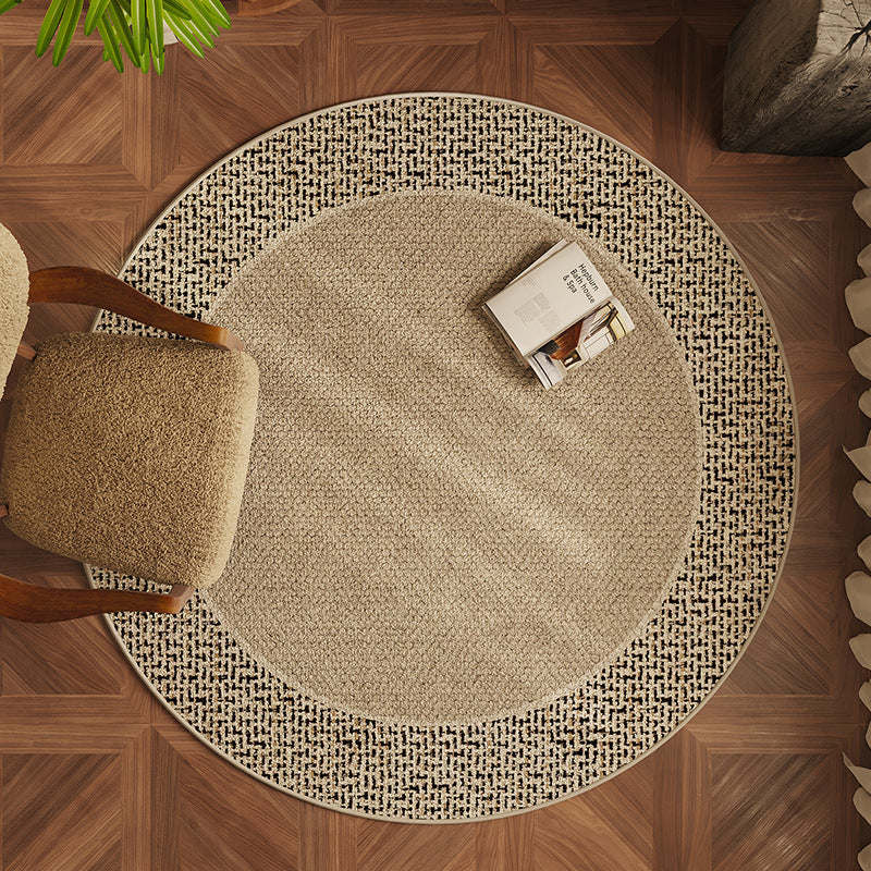 Classic style round rug